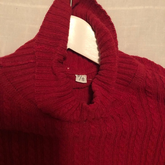 red knitted sweater - Picture 3 of 4